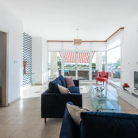 Marina Sunrise By Ezoria Villa