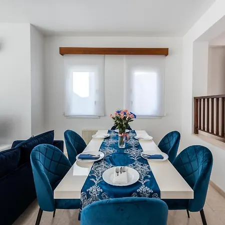 Marina Sunrise By Ezoria Villa