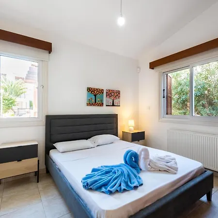 Villa Marina Sunrise By Ezoria Coral Bay