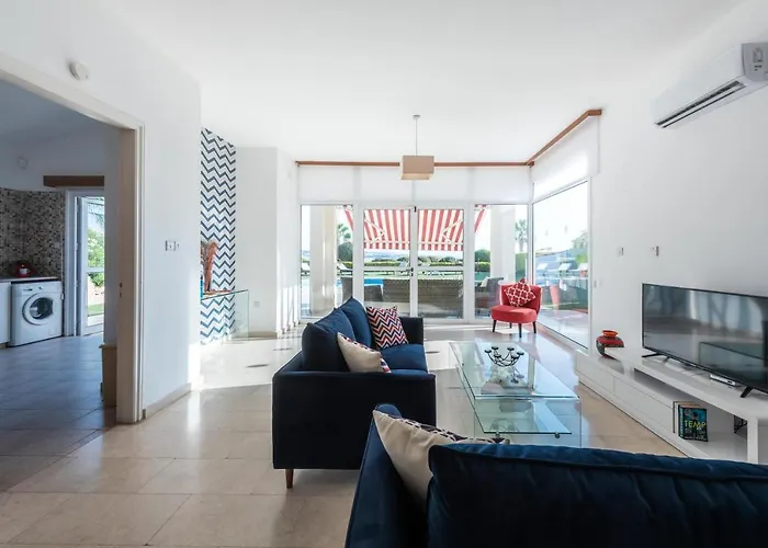 Marina Sunrise By Ezoria Villa