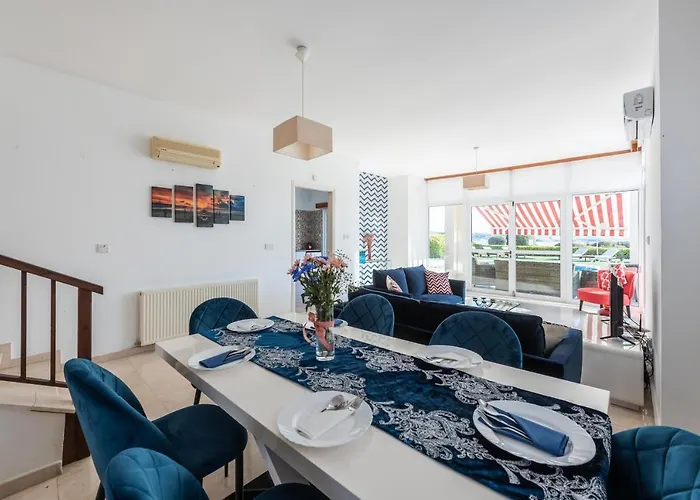 Villa Marina Sunrise By Ezoria Coral Bay